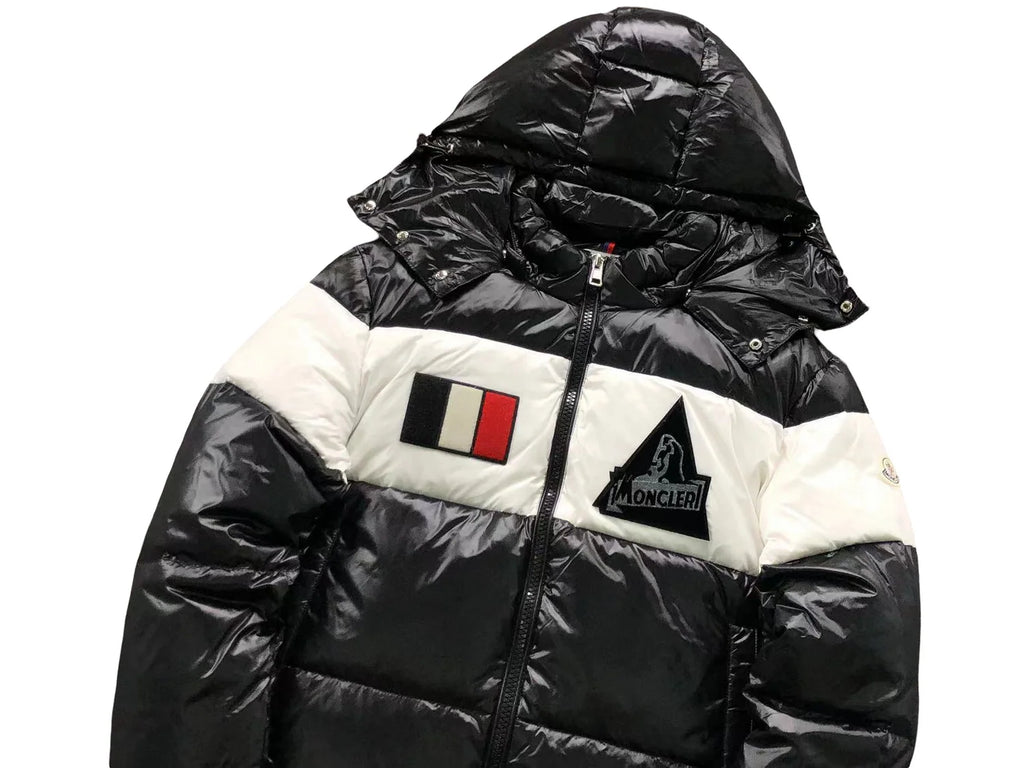 Moncler Gary Down Jacket – Black